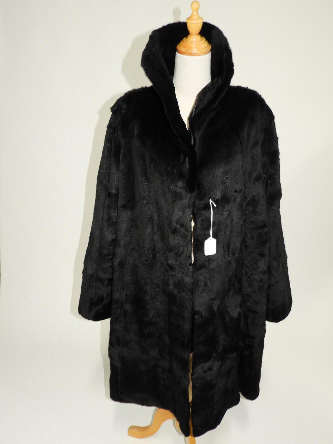 Murrays Auctioneers - Lot 130: Ladies Vintage black Shearling coat