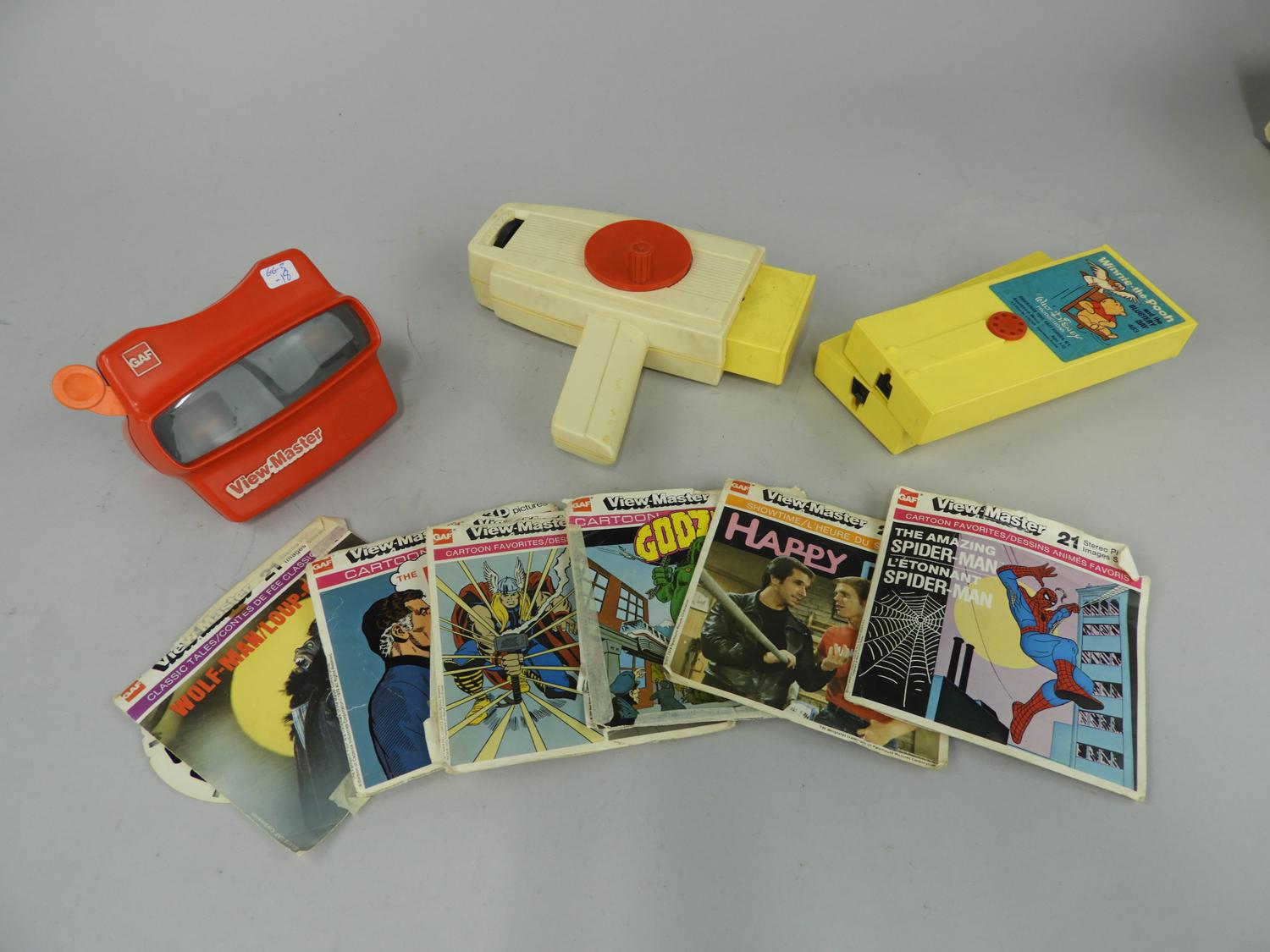 Murrays Auctioneers - Lot 345: View Master with reels including