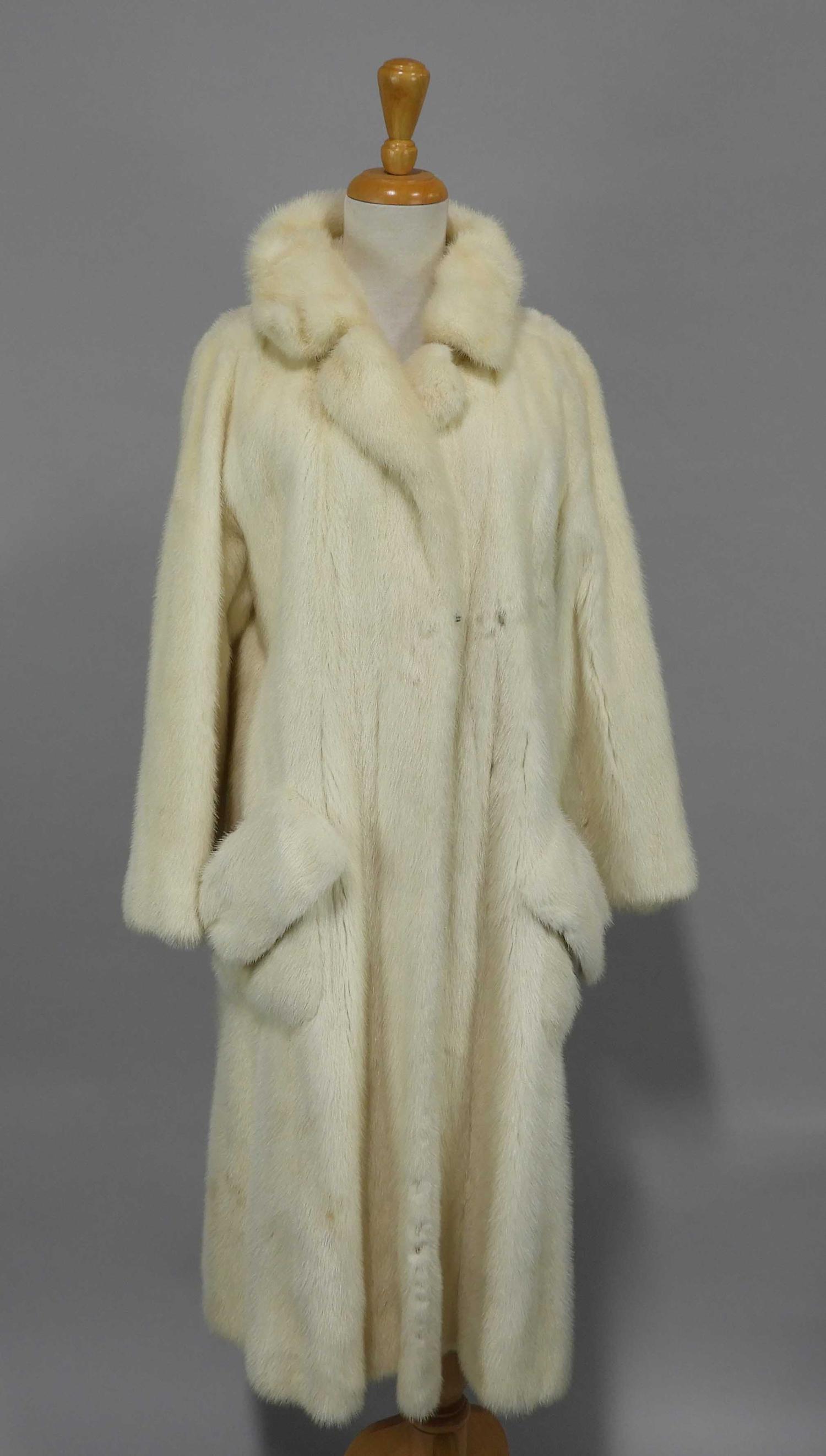 Murrays Auctioneers - Lot 26f: Full length white mink coat, Holt Renfrew